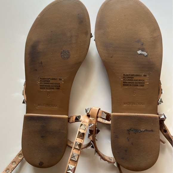 MADDEN GIRL Flight Studded Wrap Around Sandals - Picture 6 of 6